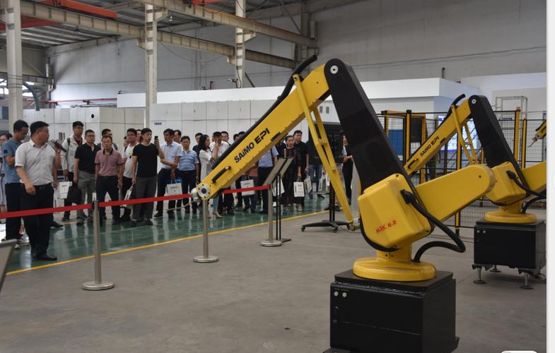 百家企業(yè)代表蒞臨賽摩參加企業(yè)上云暨工業(yè)互聯(lián)網(wǎng)推進(jìn)會(huì)